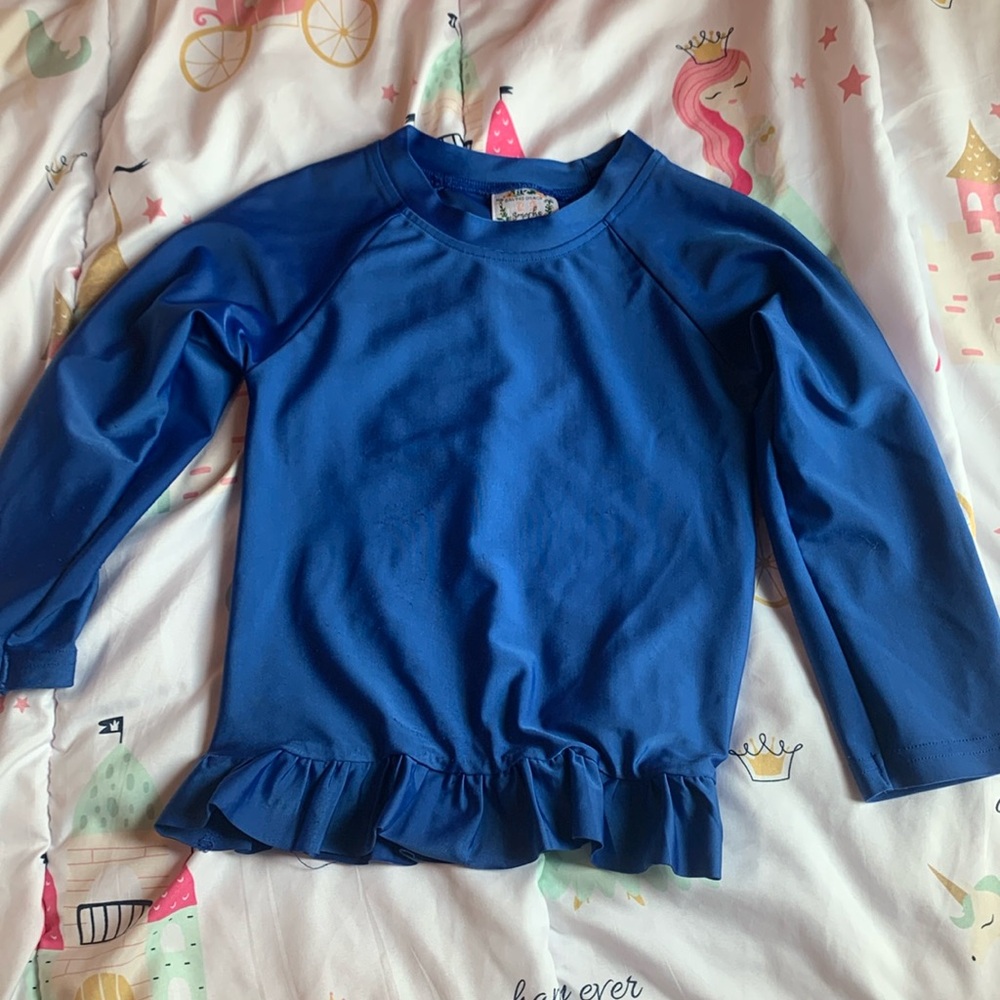 Ruffle rashguard